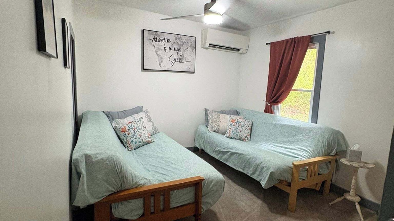 Photo of Livingroom in Bakersville