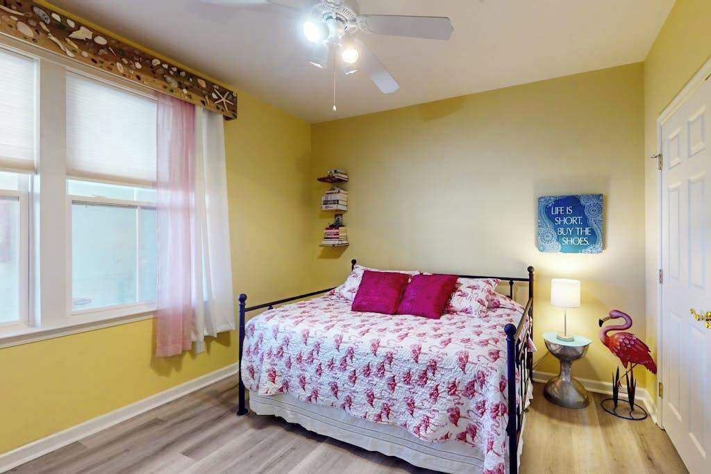 Photo of Bedroom in Sunset Island