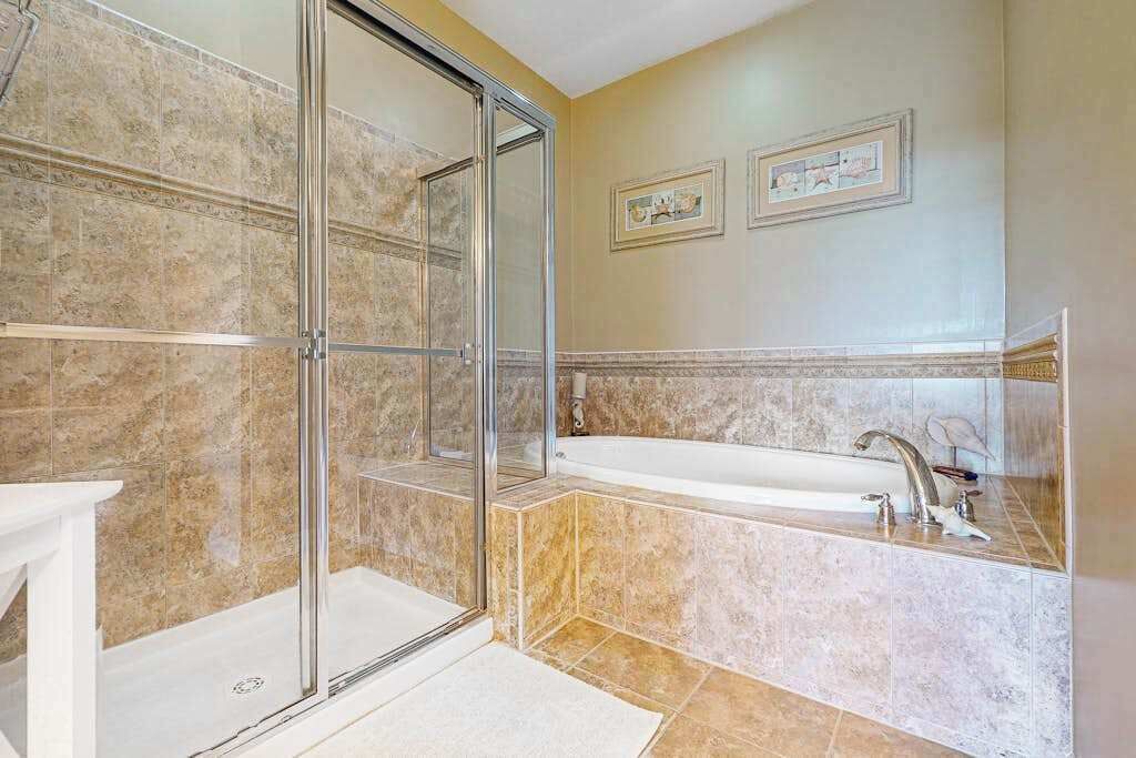 Photo of Bathroom in Sunset Island
