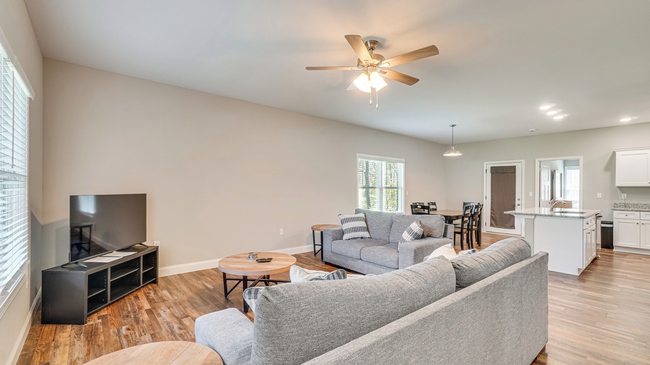 Photo of Livingroom in Crossville