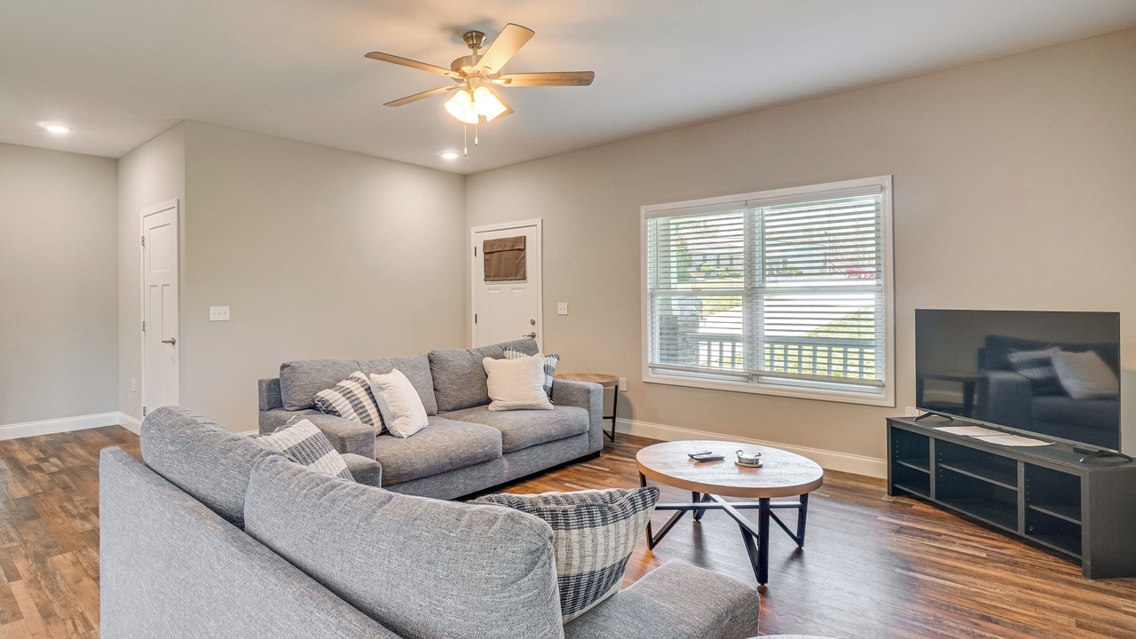Photo of Livingroom in Crossville