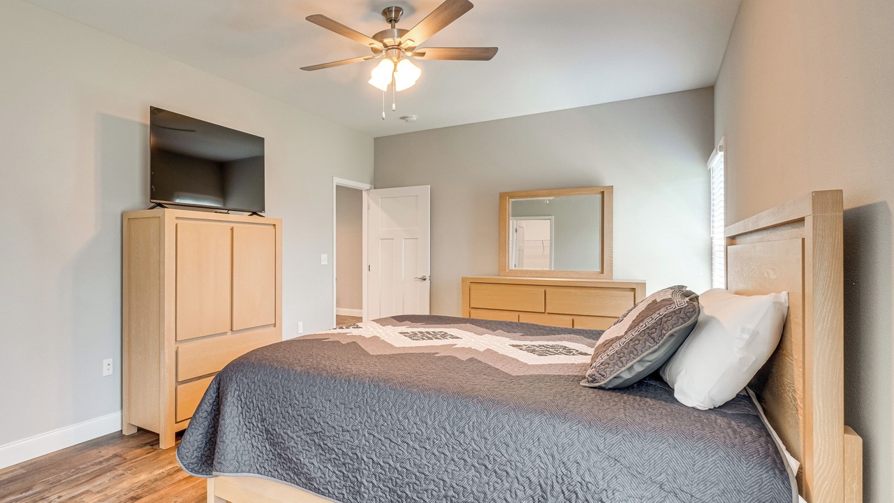 Photo of Bedroom in Crossville