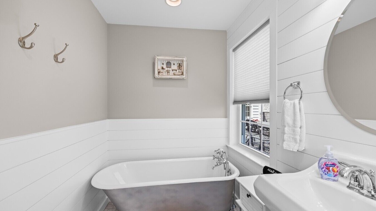 Photo of Bathroom in Leacock-Leola-Bareville
