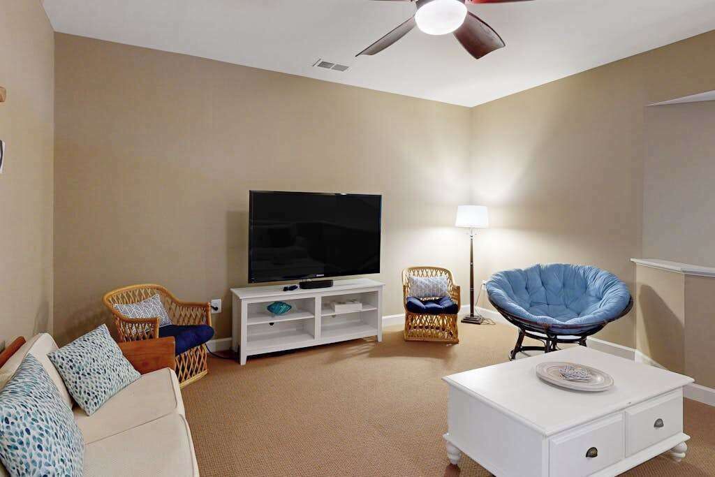 Photo of Livingroom in The Commons
