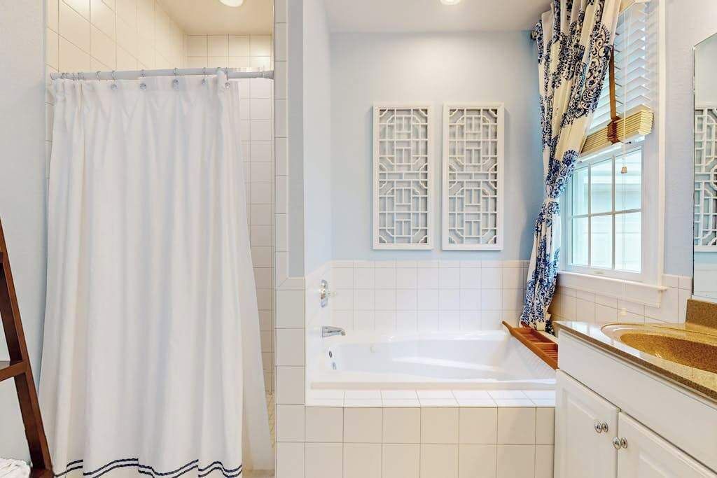 Photo of Bathroom in Ocean View