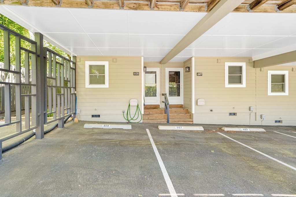 Photo of Outdoor in Country Club Estates