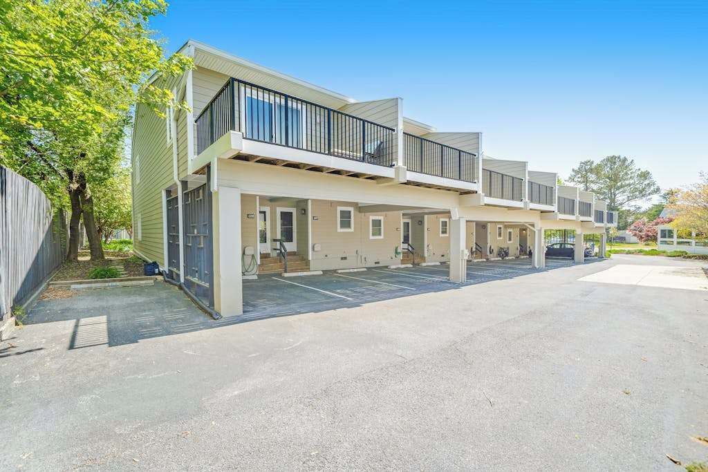 Photo of Outdoor in Country Club Estates