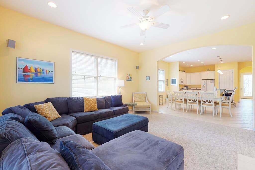 Photo of Livingroom in The Commons