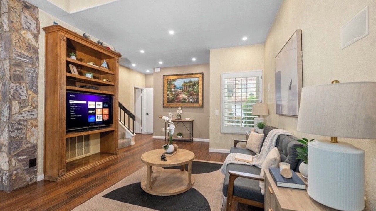 Photo of Livingroom in Sabre Springs