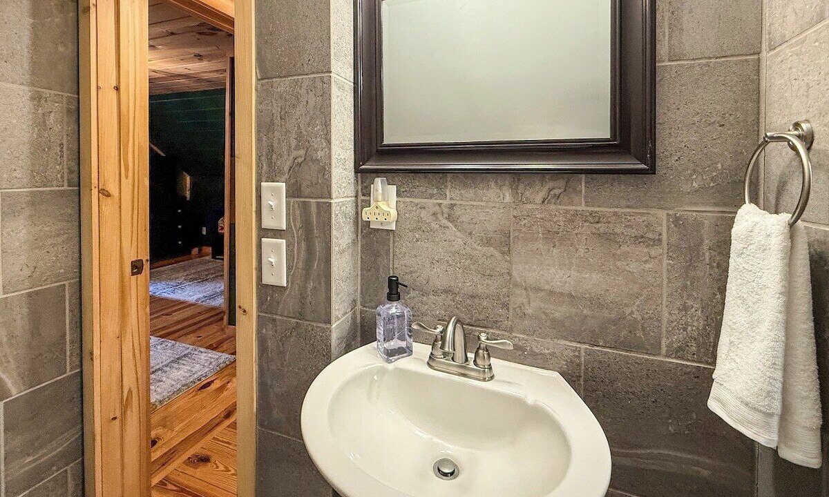 Photo of Bathroom in Ellijay