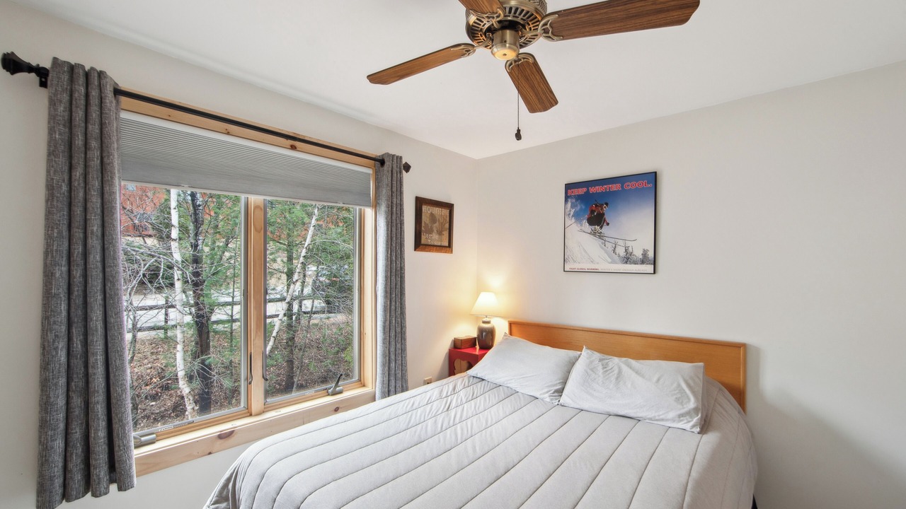 Photo of Bedroom in North Creek