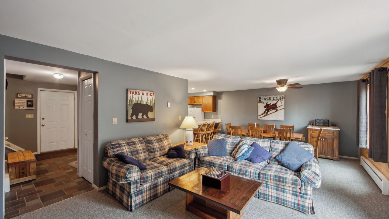 Photo of Livingroom in North Creek