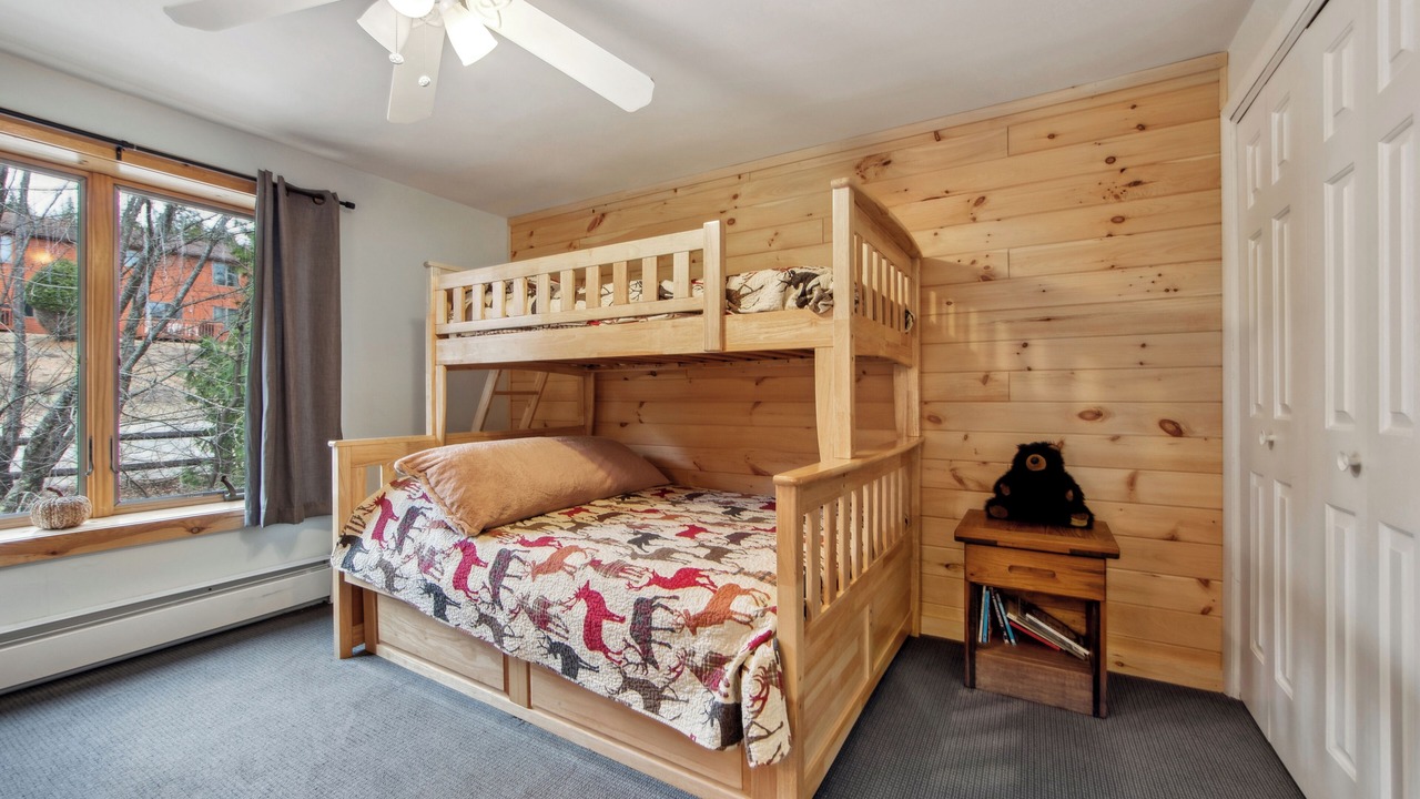 Photo of Bedroom in North Creek