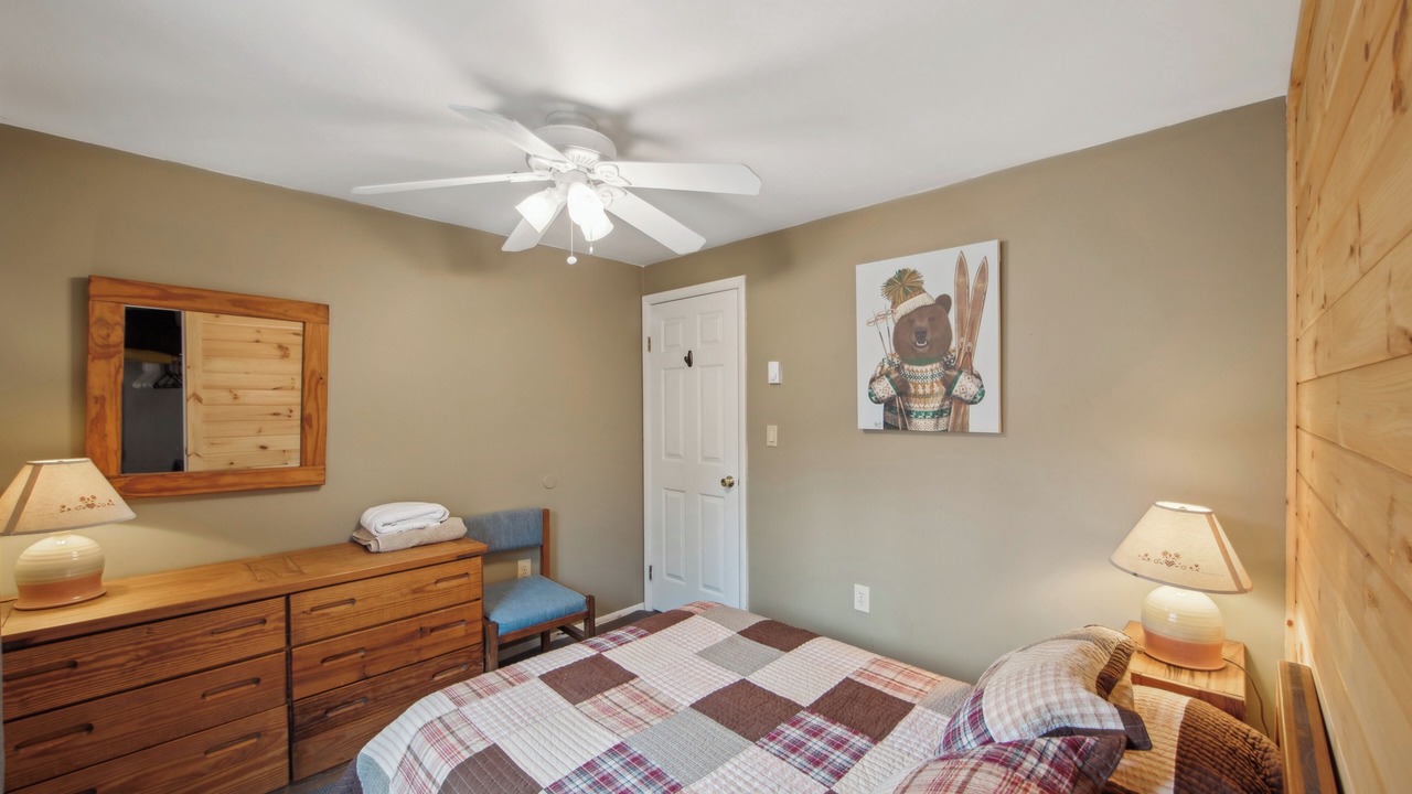 Photo of Bedroom in North Creek