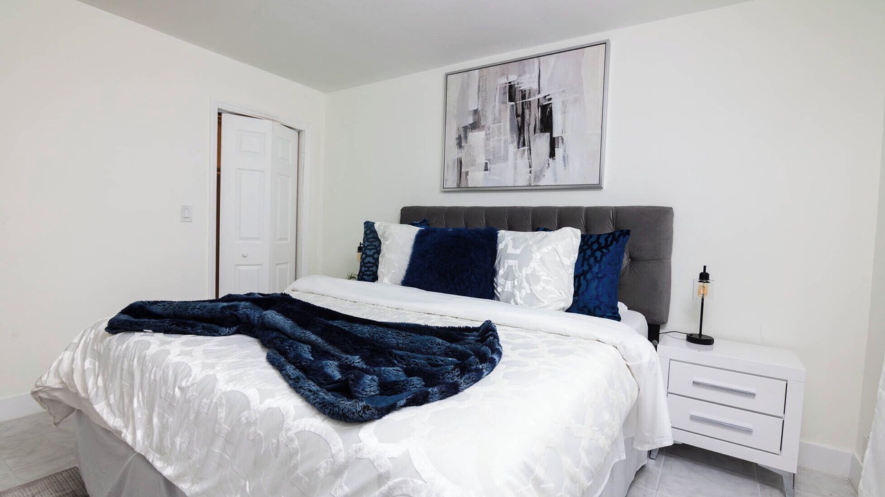 Photo of Bedroom in Coral Ridge Isles