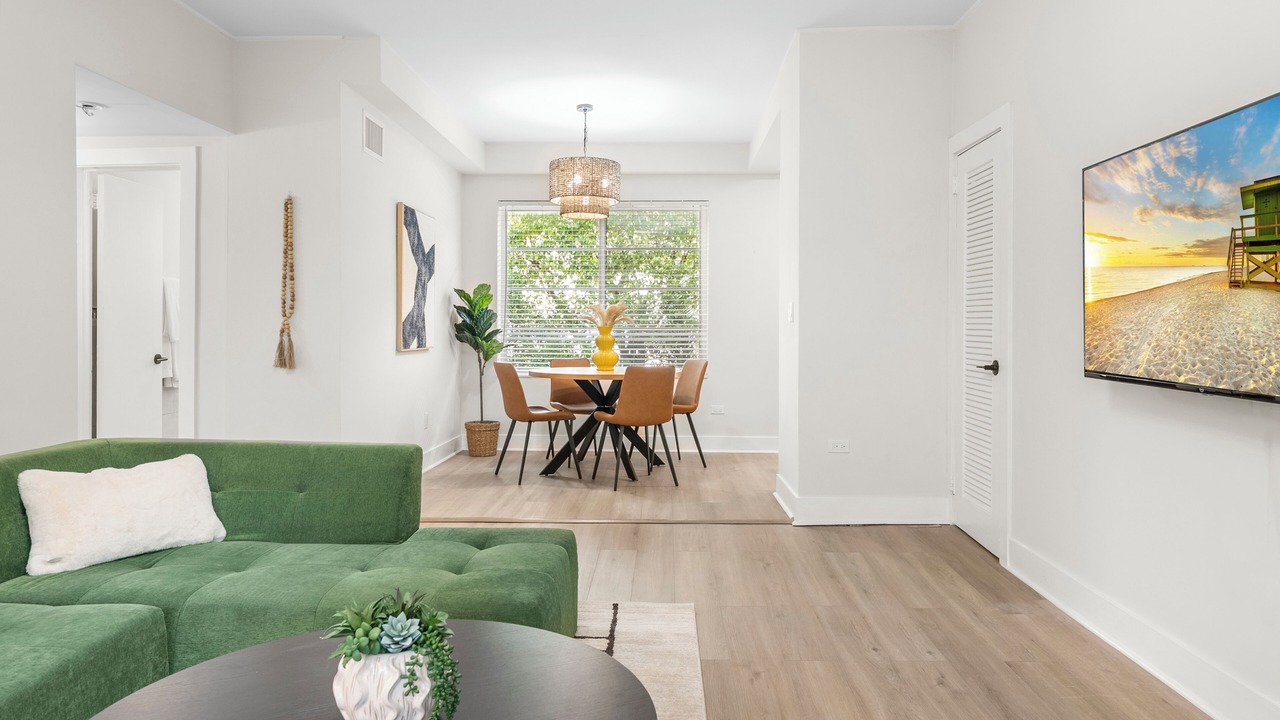 Photo of Livingroom in West Avenue