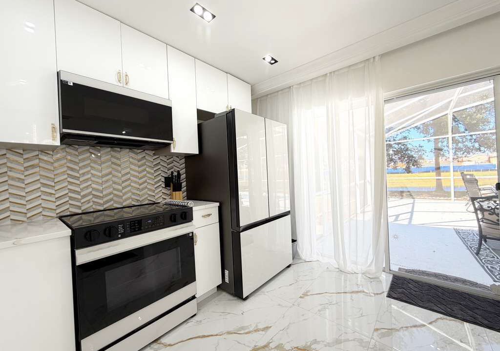 Photo of Kitchen in Crescent Lakes