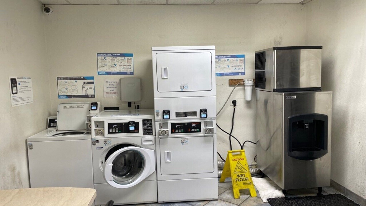 Photo of Others in Gantt