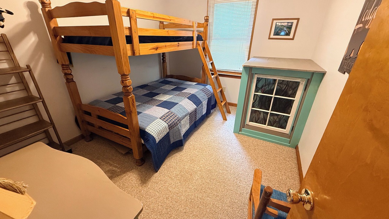 Photo of Bedroom in Lansing