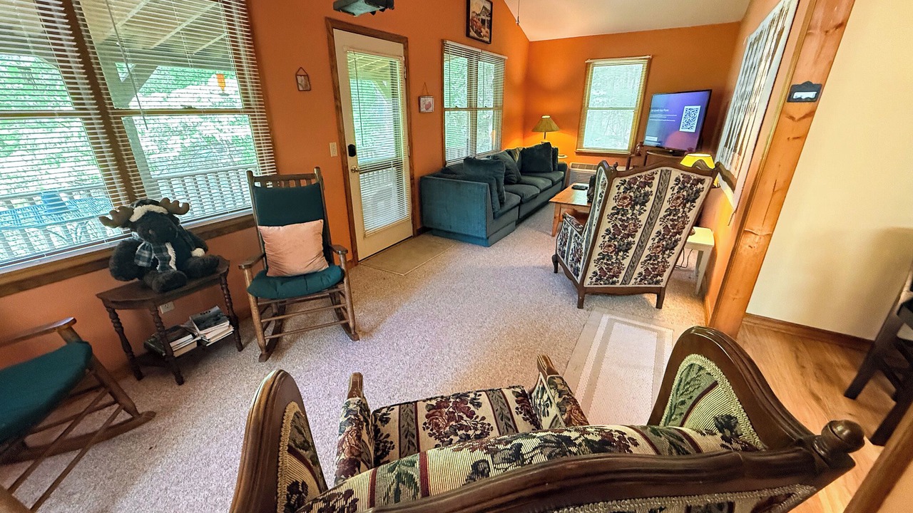 Photo of Livingroom in Lansing