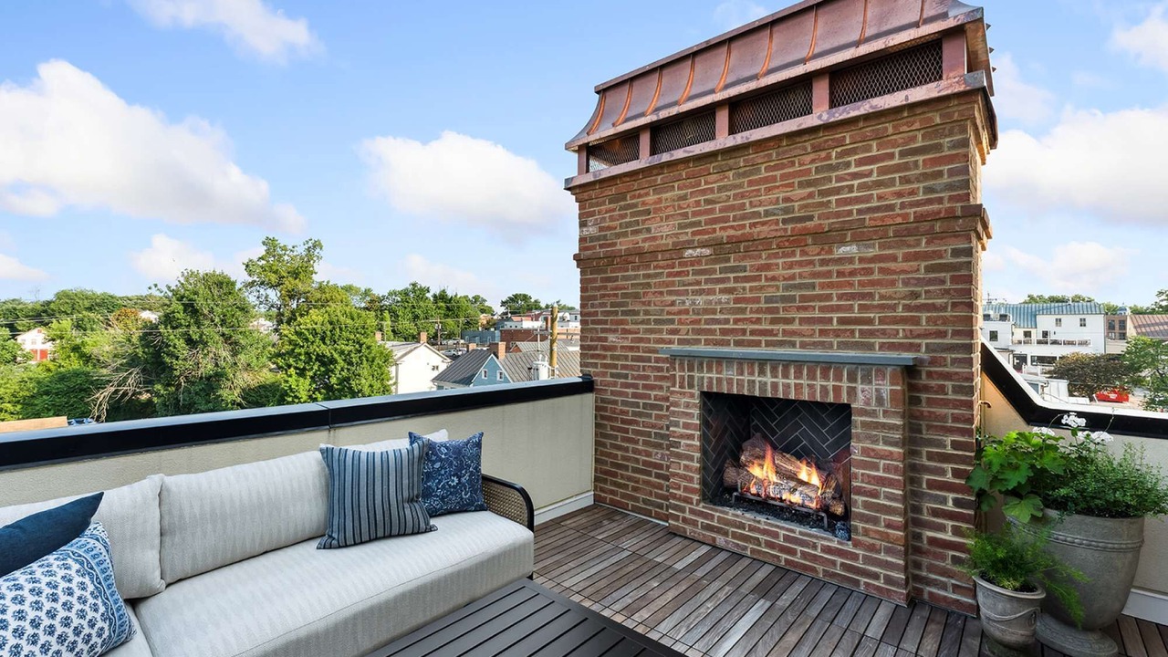Photo of Livingroom in Leesburg's Old and Historic District