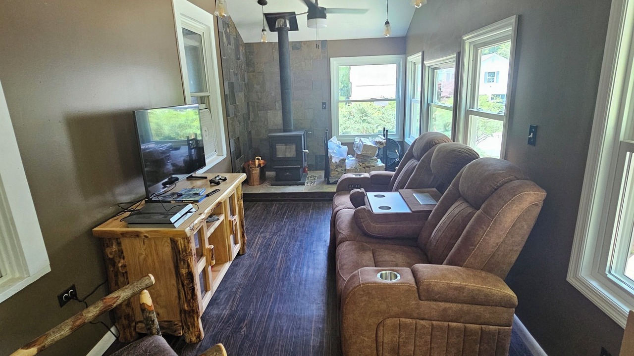 Photo of Livingroom in South Glens Falls