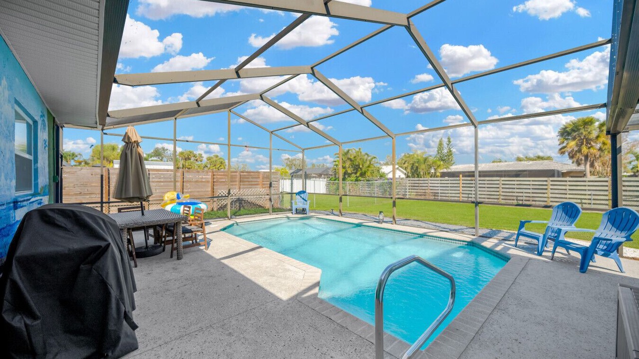 Photo of Outdoor in Gulf Gate Woods