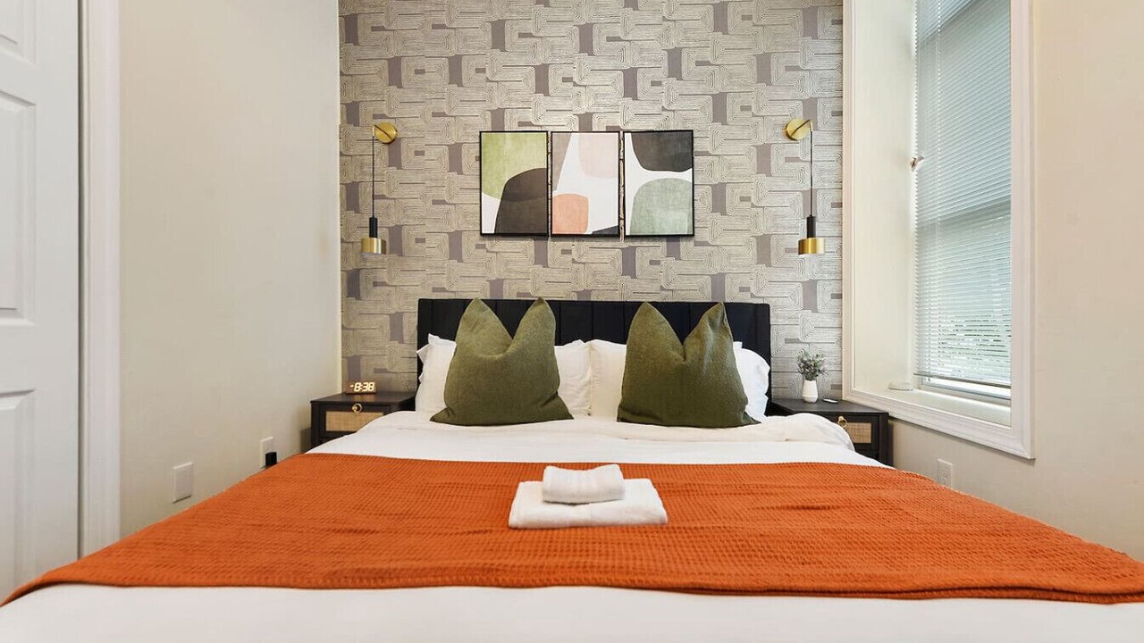 Photo of Bedroom in Point Breeze North