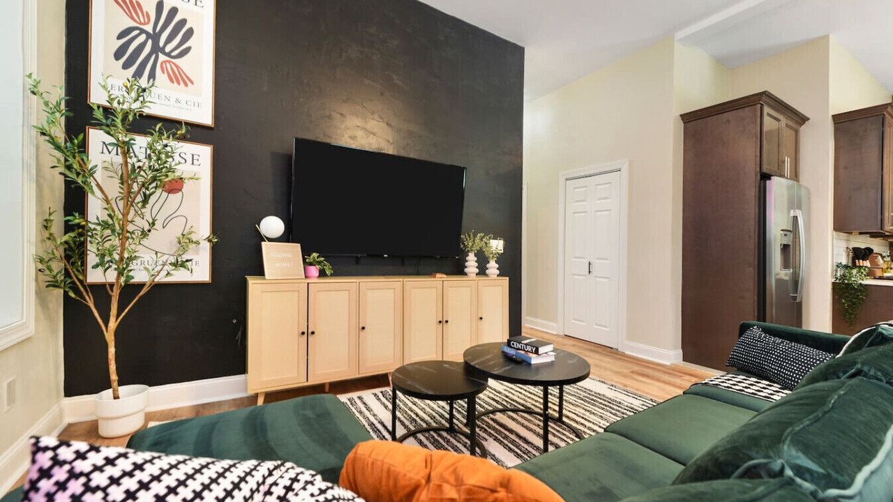 Photo of Livingroom in Point Breeze North