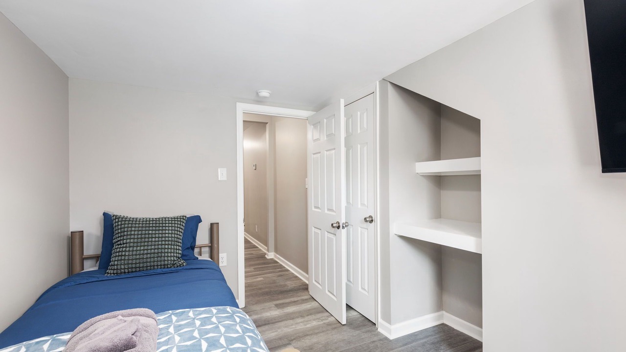 Photo of Bedroom in Buckroe Beach