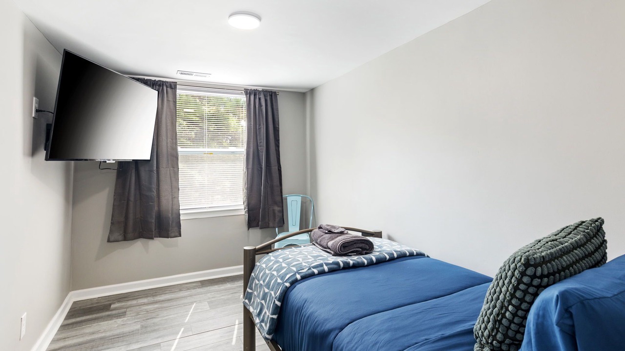 Photo of Bedroom in Buckroe Beach