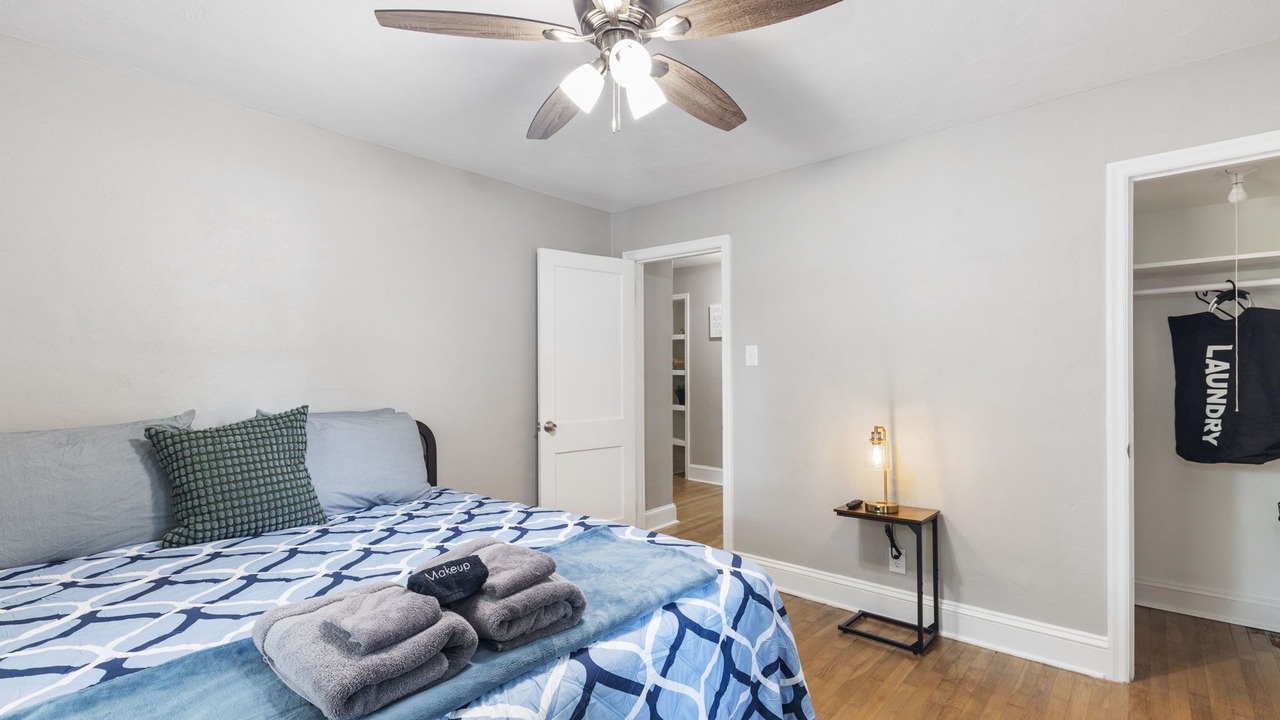 Photo of Bedroom in Buckroe Beach