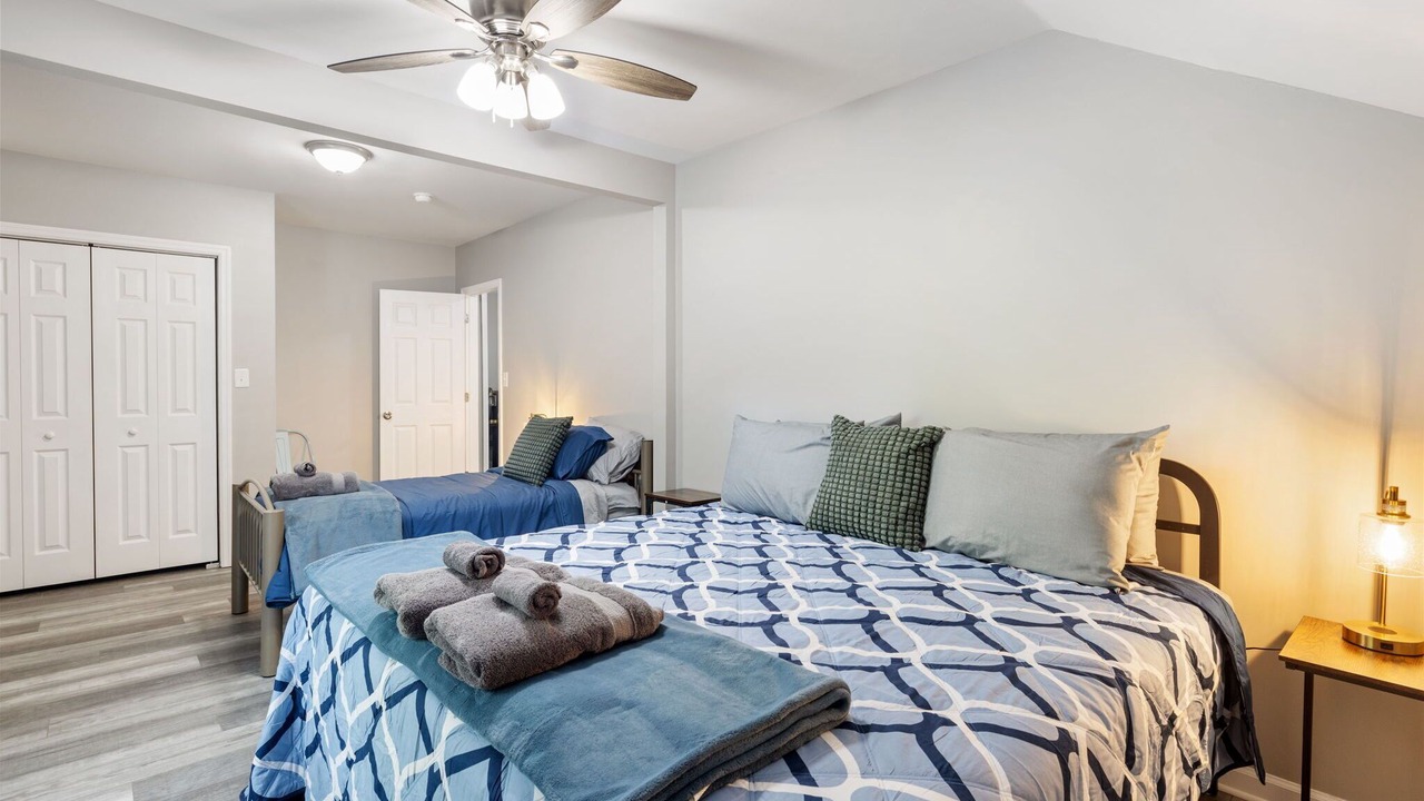 Photo of Bedroom in Buckroe Beach