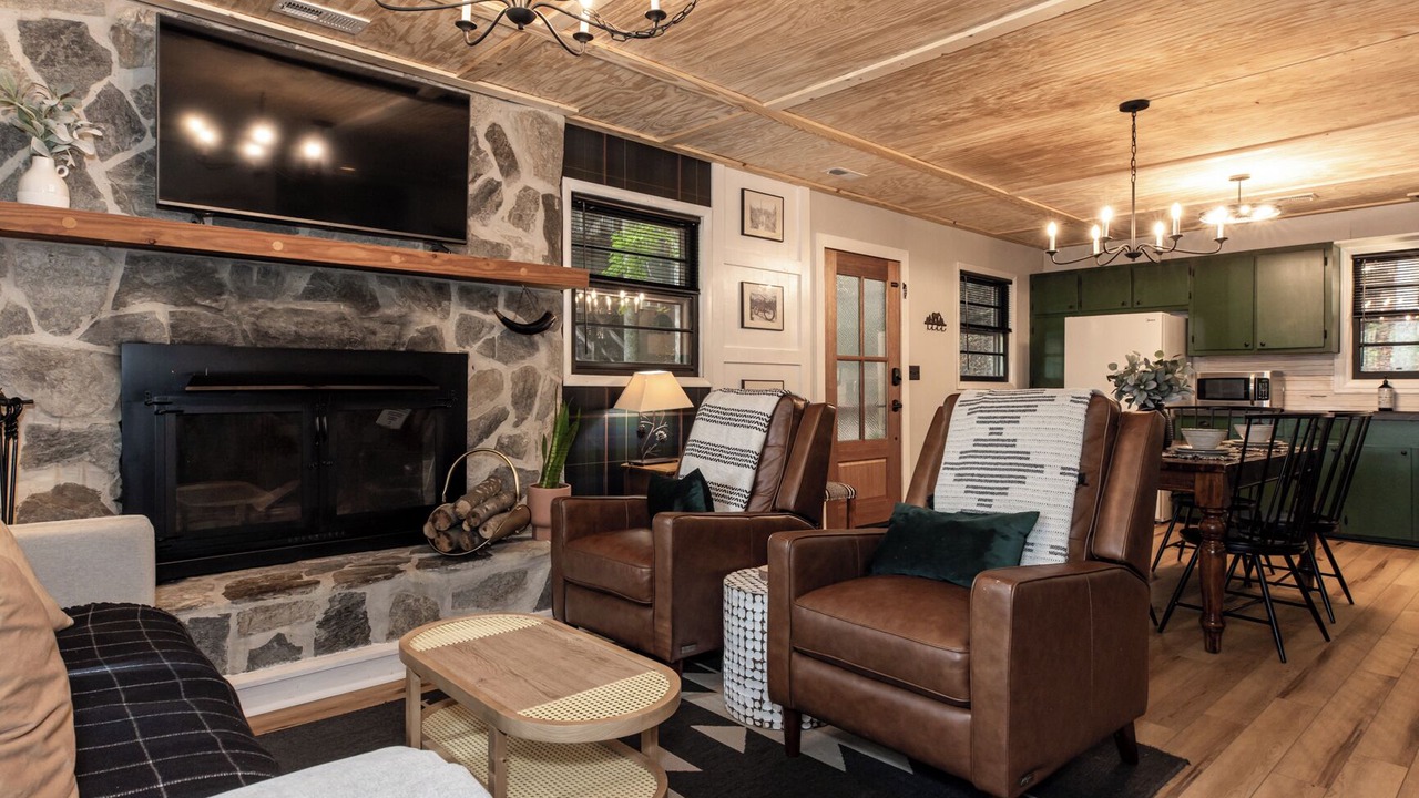 Photo of Livingroom in Deep Gap