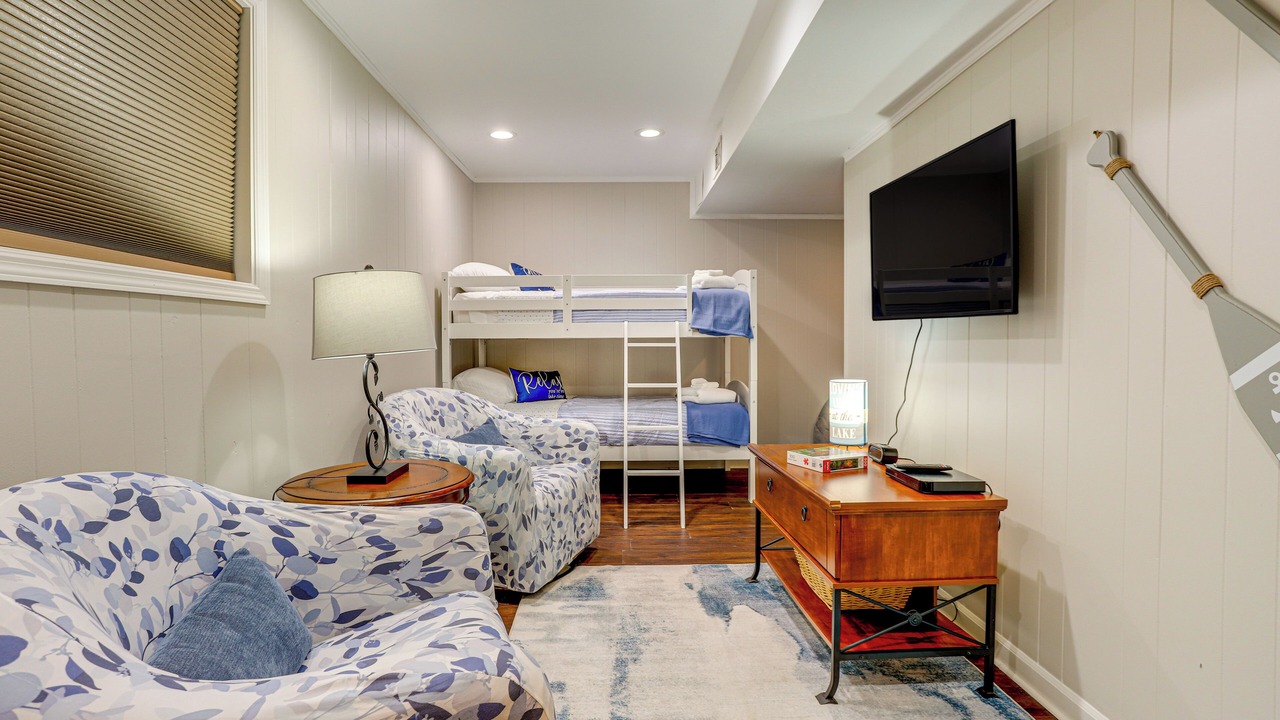 Photo of Bedroom in Dawsonville