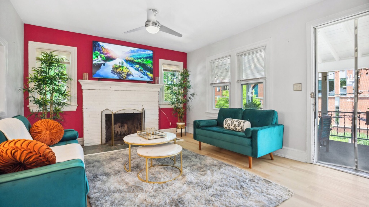 Photo of Livingroom in Takoma Park