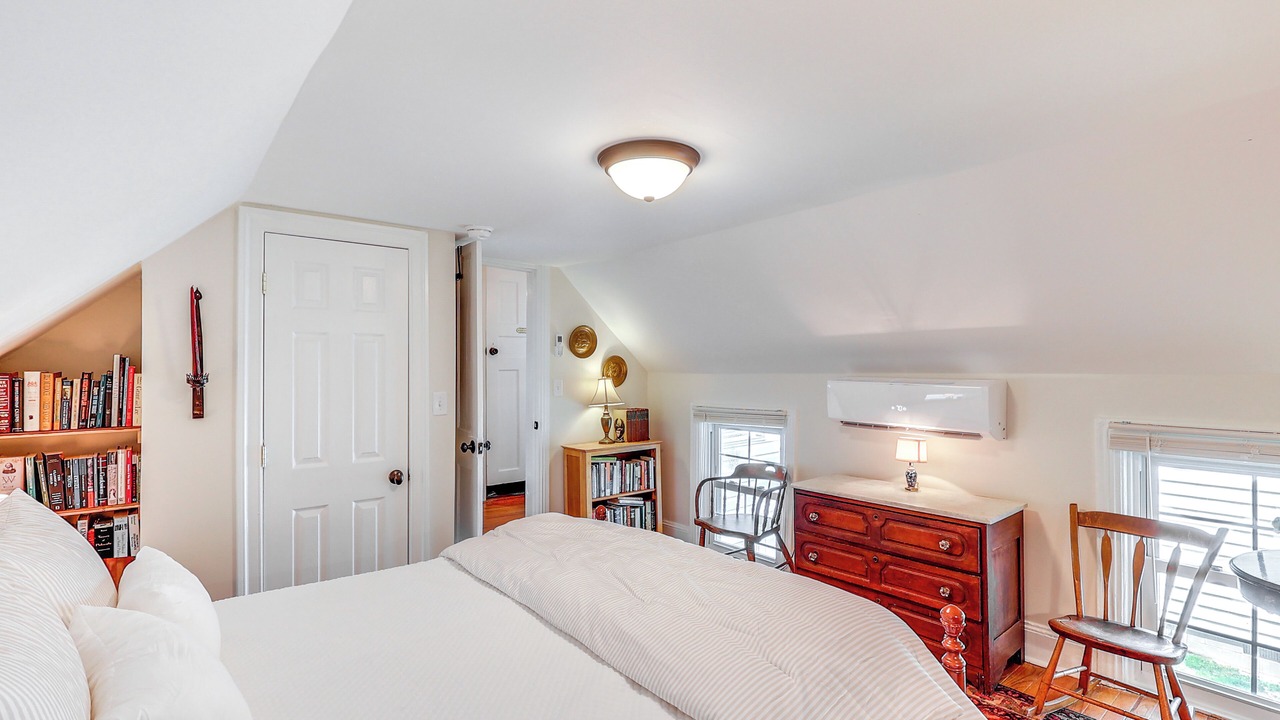 Photo of Bedroom in Milton