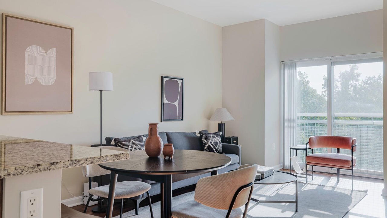 Photo of Livingroom in North Bethesda