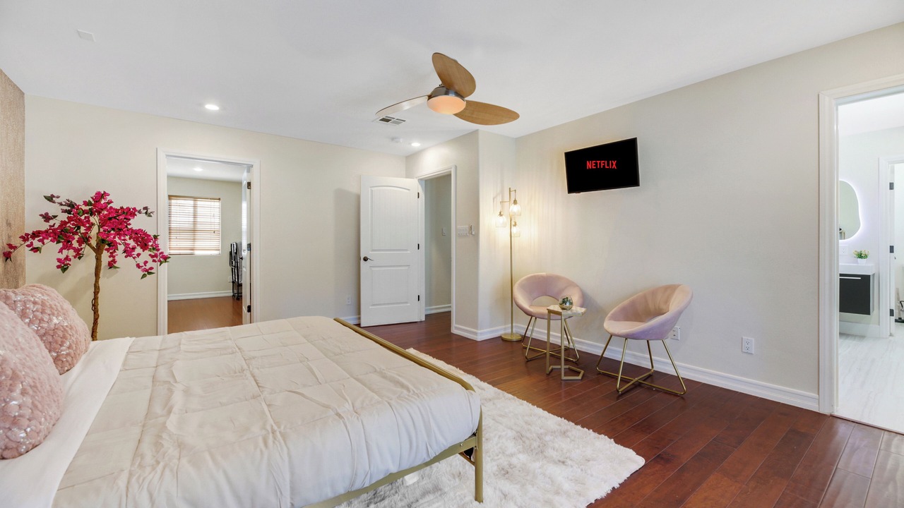 Photo of Bedroom in Quail Estates West