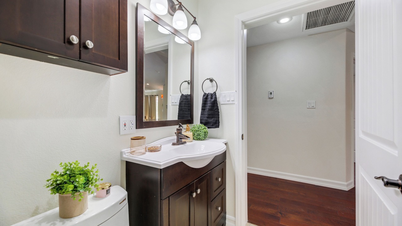 Photo of Bathroom in Quail Estates West