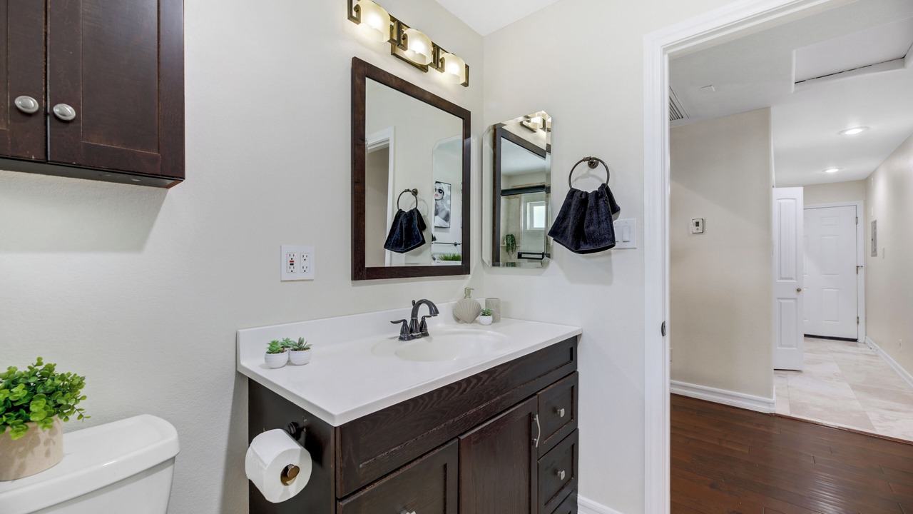 Photo of Bathroom in Quail Estates West