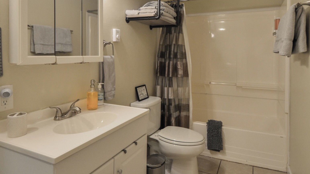 Photo of Bathroom in Elsmere