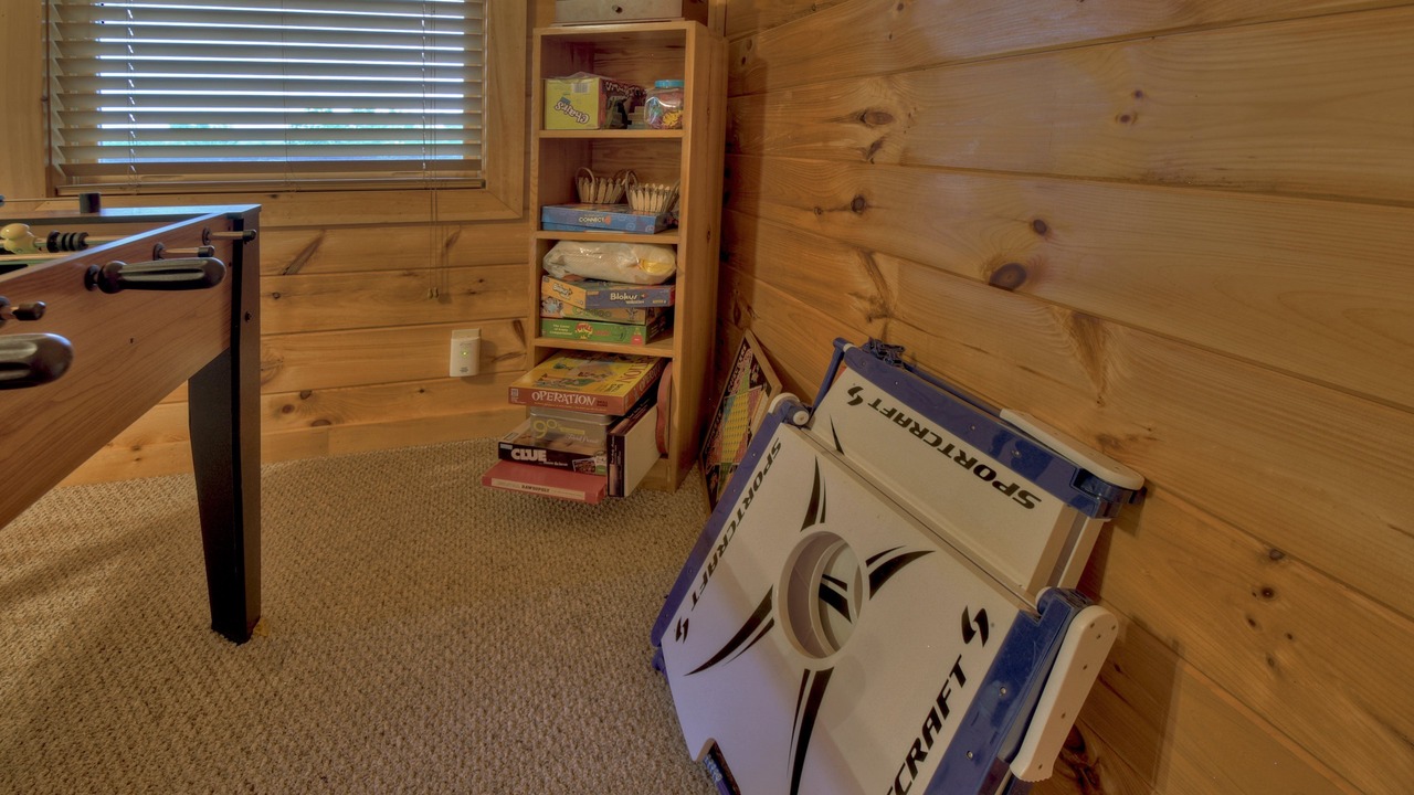 Photo of Bedroom in Raccoon Ridge