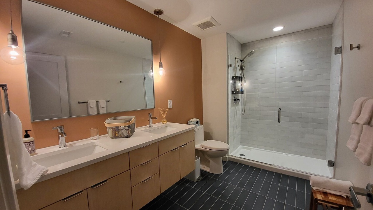 Photo of Bathroom in Central Business District