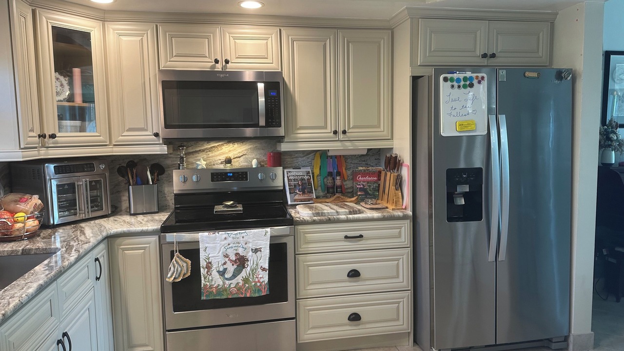 Photo of Kitchen in Caloosahatchee
