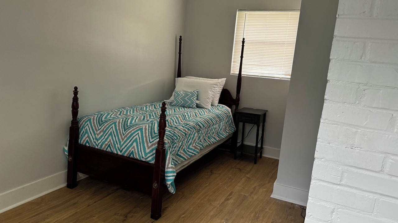 Photo of Bedroom in Thunderbolt