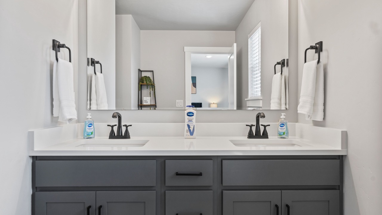 Photo of Bathroom in Southwest Ada County Alliance