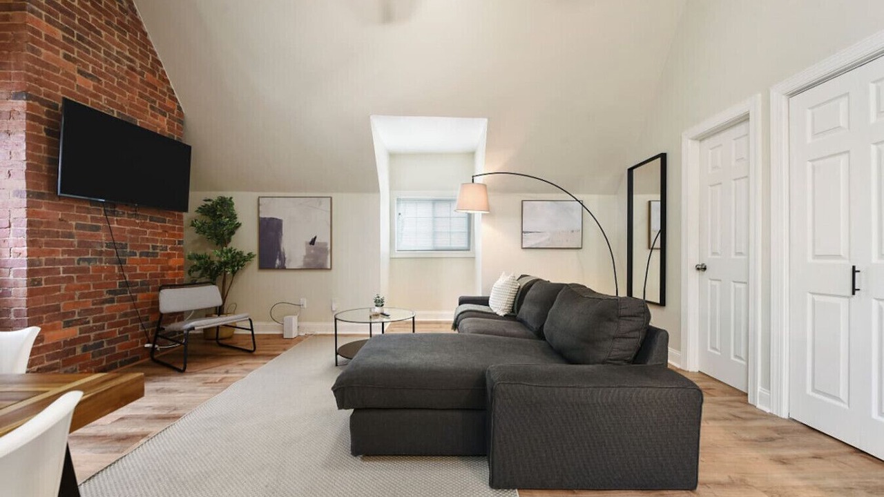 Photo of Livingroom in Point Breeze North