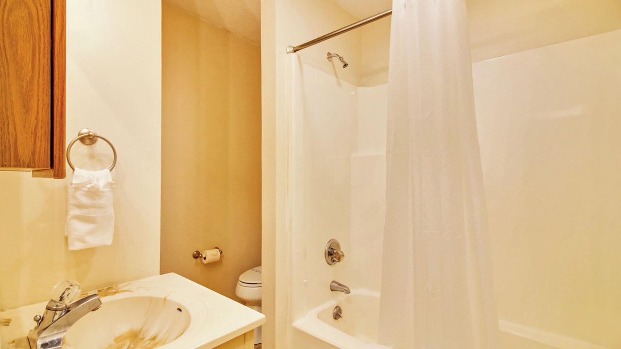 Photo of Bathroom in Lake Tansi