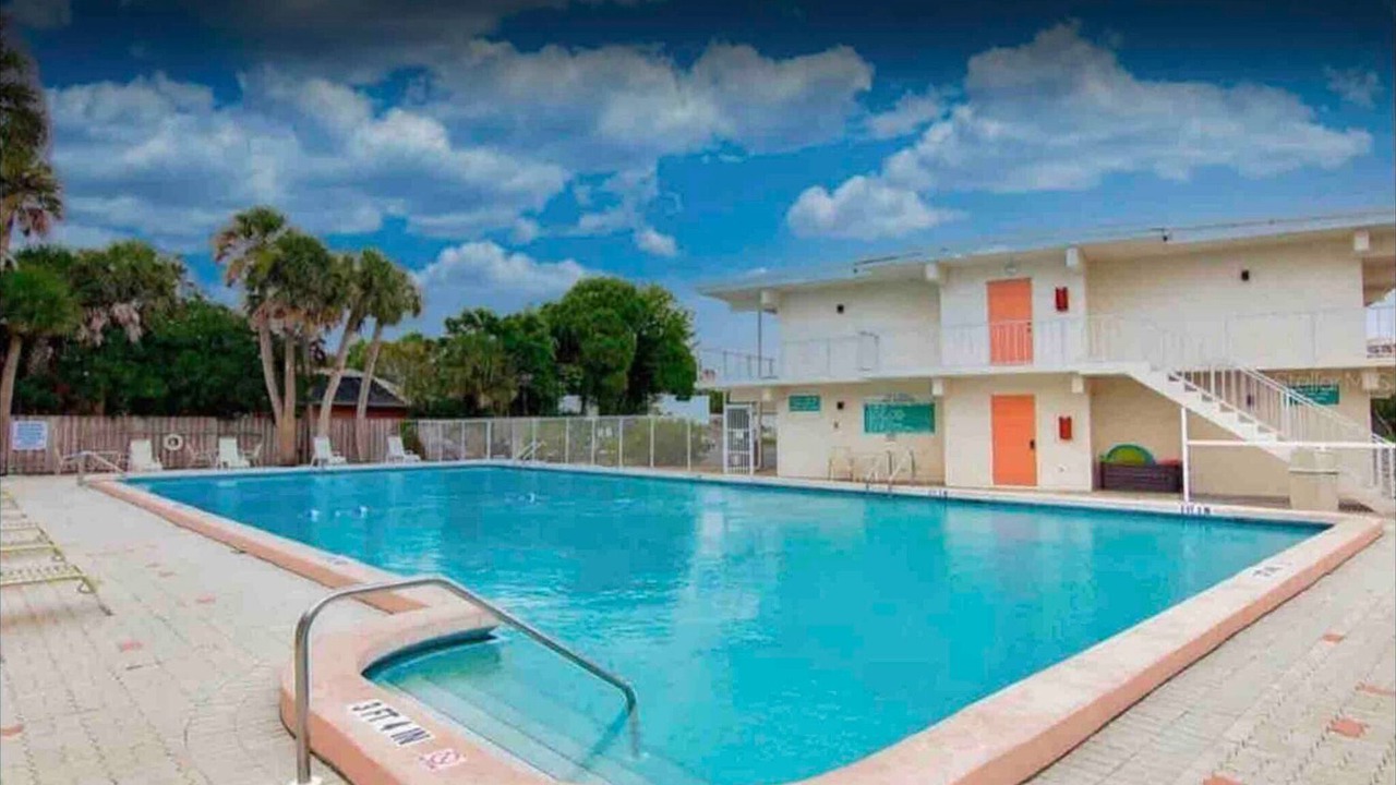 Photo of Outdoor in Golden Beach